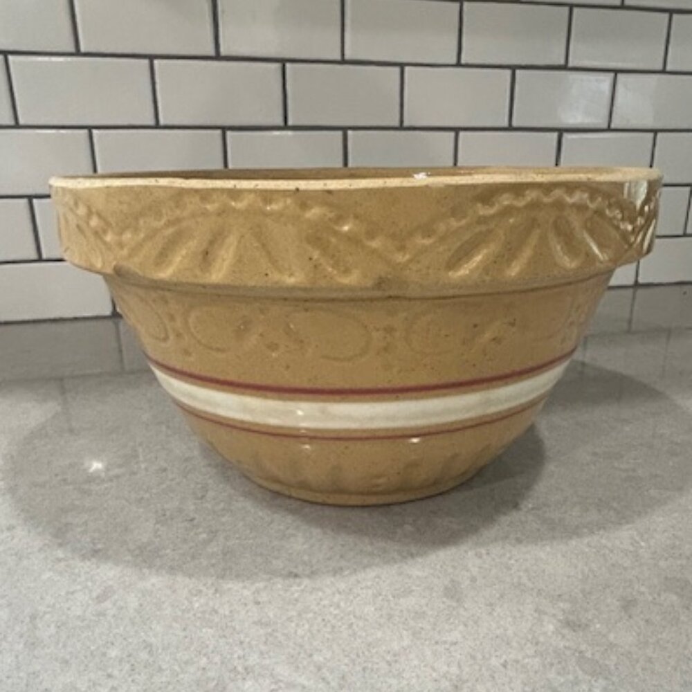 RRP Vintage Robinson Ransbottom Mixing Bowl 391 Banded Yellow Ware Pottery - OH